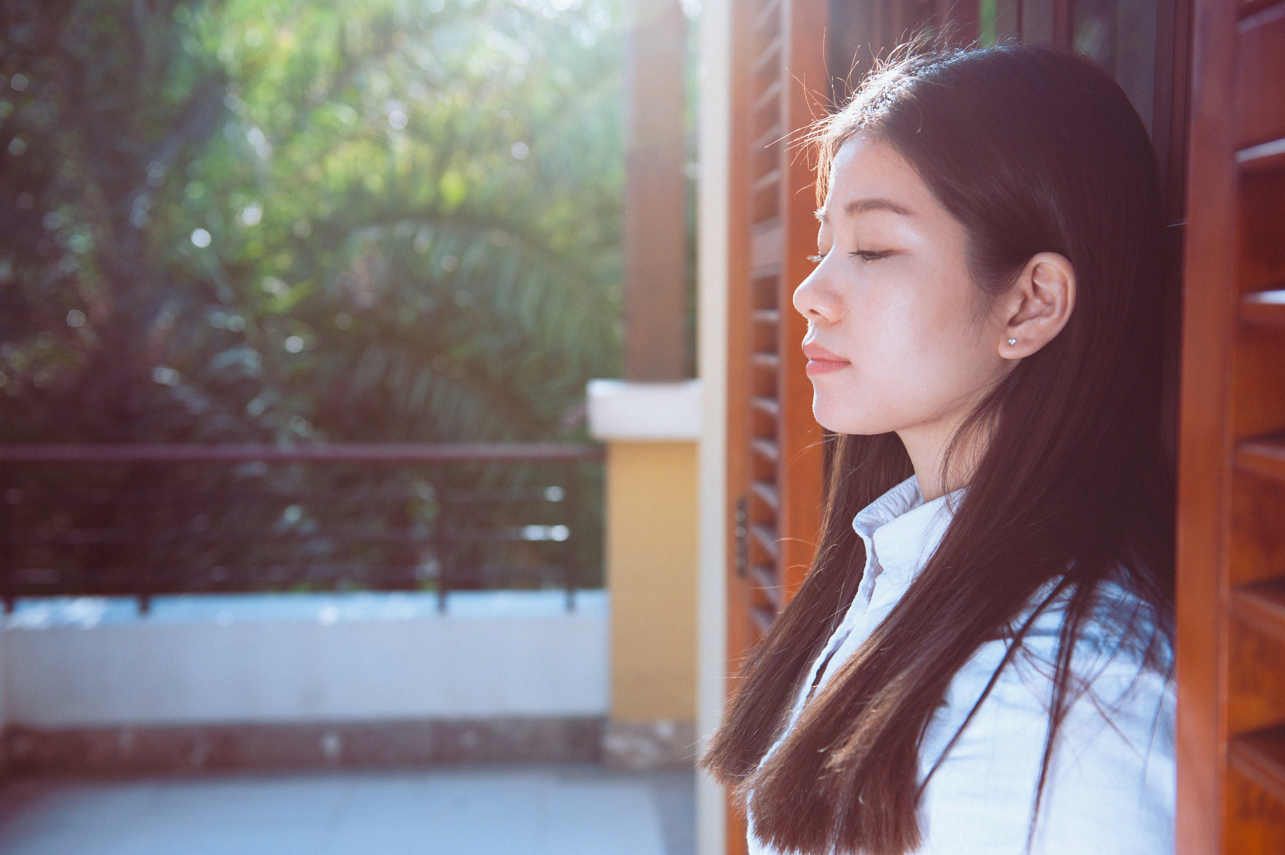 Как избавиться от негативных мыслей: 6 работающих техник, которые реально помогают